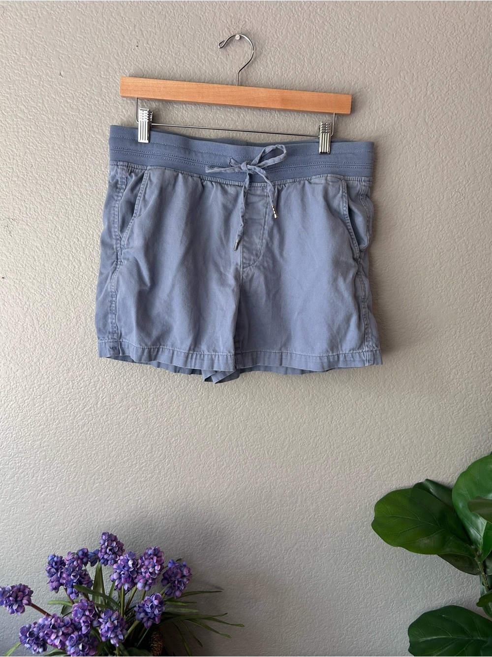 Orvis Light Blue Drawstring Lounge Shorts